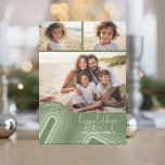 Cartão De Festividades Sombras Mínimas Modernas de Grelhas de Juniper - F<br><div class="desc">Frente - Uma simples colagem de 3 fotos com uma abertura de arte retro-curva em tons de verde-zimbro. A saudação está em uma letra de escrita manual fina com muito movimento. Adicione a assinatura da sua família sobre as listras pastel para um design de cartão de feriado não tradicional. Traseira...</div>