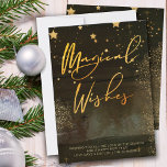 Cartão De Festividades Starry Winter Night Magical Wish Dourado Script<br><div class="desc">Noite de inverno estrelado A Magical Deseja o cartão de Natal com elegante caligrafia dourada. Este chic e a design moderna combinam pincéis de aquarela, estrelas de ouro, brilho de estrelas, poeira de ouro e uma floresta nebulosa. Ela é escrita à mão com Desejos Mágicos e a modelo é configurada...</div>