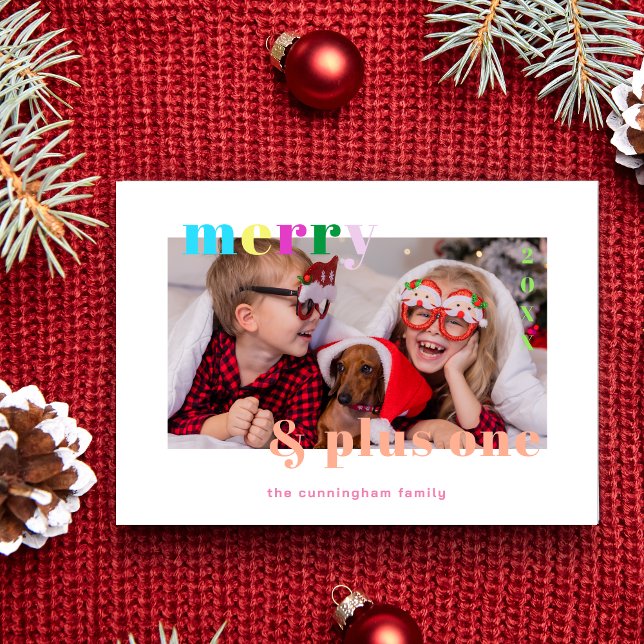 Cartão De Festividades Tarjeta Festiva Funny Christmas Colorful Brightest (Merry Plus One Funny Quote Christmas Colorful Brightest Photo Family Holiday Card with Envelope.)