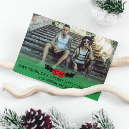 Cartão De Festividades Tenha uma pequena foto de Natal assustadora