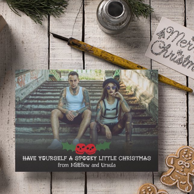 Cartão De Festividades Tenha uma pequena foto de Natal assustadora (Criador carregado)