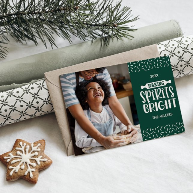 Cartão De Festividades Verde | Foto Brilhante De Espíritos De Natal (GREEN PALETTE CONFETTI BAKING SPIRIT BRIGHT COOKIES CHRISTMAS PHOTO CARD AFFORDAMLE DIGITAL)