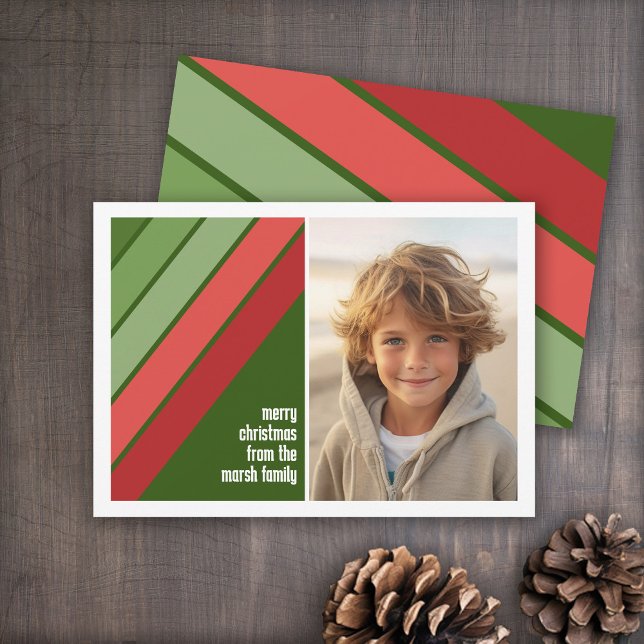 Cartão De Festividades Vermelhos Vermelhos - 1 Foto (Red and Green Retro Stripe Holiday Card - 8 Photo Template - Print and Download Options)