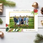 Cartão De Festividades Vintage Dourada Feliz Natal Foto dos Botânicos<br><div class="desc">Espalhe um pouco de alegria de Natal com este belo cartão com fotos. Poinsettias coloridas, pinheiros, cones de pínus e uma falsa borda dourada armam sua foto na frente. Na parte de trás, adicione outra foto e sua própria mensagem de feriado, nomes e ano. Sofisticado, porém festivo e colorido, seu...</div>