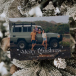 Cartão De Festividades Vintage Stars Feliz Foto de Natal<br><div class="desc">Diversão e Cartões de foto de Natal festivo com fonte de safra com espiral que diz "Feliz Natal" com estrelas ao redor. Adicione sua foto de família.</div>