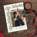 Cartão De Festividades Winter Greenery Ivory Foto de Natal Petite<br><div class="desc">Este elegante Cartão de Feriado de Natal da Ivory Greenery de inverno é completamente personalizável. Quer personalizar ainda mais? Clique em "Editar usando a Ferramenta de Design." Esta design faz parte de uma coleção. Trabalho de arte de cor d'água original pintada pelo designer Stacey Meacham.</div>