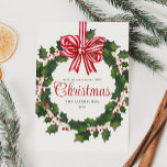 Cartão De Festividades Wreath Whimscrod Watercolor<br><div class="desc">Celebre a temporada com nosso delicioso Cartão de Feriado de Wreath Watercolor Whimsical, com uma ilustração encantadora de uma coroa de Natal feita de Holly com um arco listrado festivo que captura a magia do Natal. A saudação lúdica de "Natal" no meio da ilustração é escrita em uma fonte caprichosa...</div>