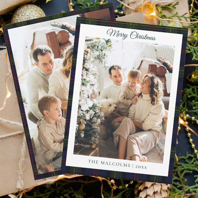 Cartão De Festividades Xadrez Rustic 2 Photos Tartan Family Natal (Rustic Plaid Family Photos Script Tartan Christmas Greetings Card)