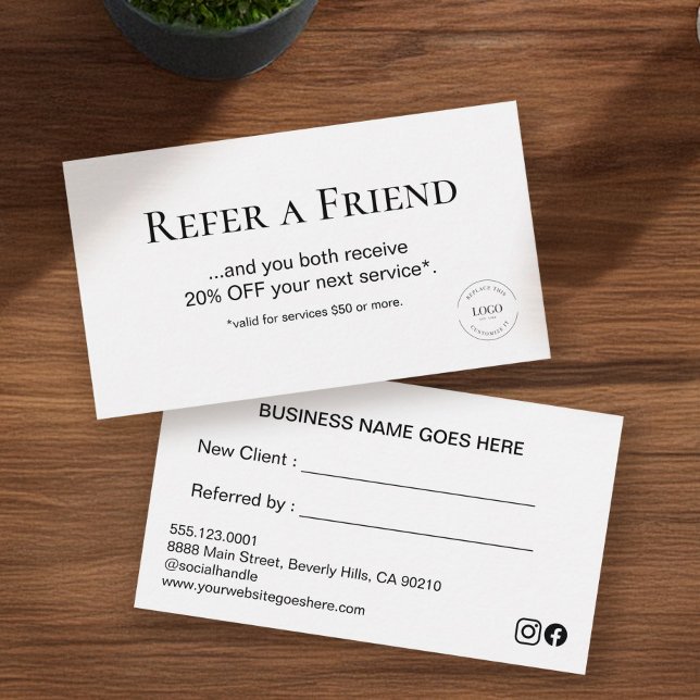 Cartão De Fidelidade Branco moderno simples Consulte um personalizado d (Custom refer a friend business cards with social handle, logo, discount offer, fillable names.)