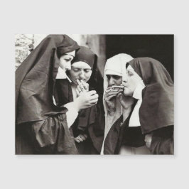 Cartão de FOTO ANTIGA de FREIRAS FUMANDO