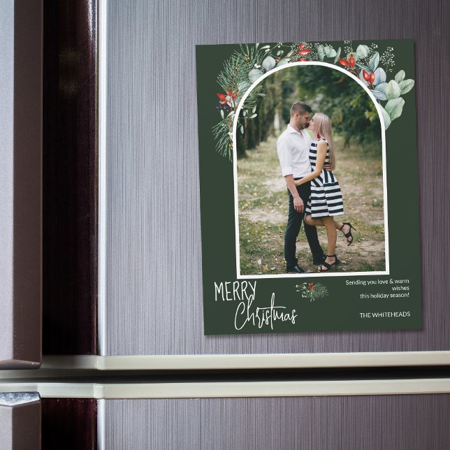 Cartão de Foto de Ímã de Natal com Arquitetura Mod (You will love these beautiful Christmas cards! They feature botanical watercolor pine and berries.)