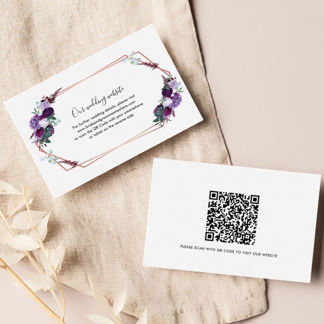 Cartão de Gabinete para Site de Casamento Floral P (Purple Floral Wedding Website with QR Code Enclosure Card)
