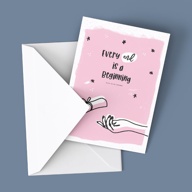 Cartão de Graduação para Ela, Cada fim é um começo (Every end is a beginning. Graduation card shown with envelope on a slate blue background. Grad card)