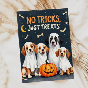 Cartão de Halloween engraçado de cachorros fantasm