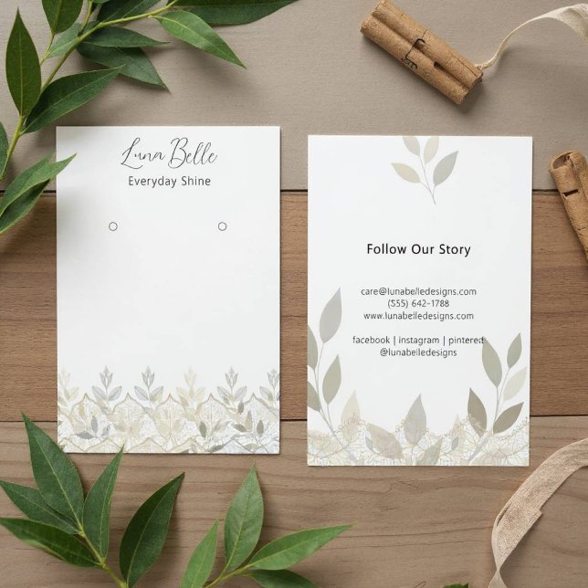 Cartão de Ilustração de Renda com Folhagem Bege Ro (Lace Foliage Design)