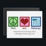 Cartão de Imagem Clínica Personalizada de Endoscop<br><div class="desc">Cartão magnético de endoscopia Peace Love com seu texto personalizado para cartões de natal ou marketing. Um ímã giro com um sinal de paz,  coração e endoscópio usado em procedimentos médicos para o alcance de um paciente.</div>