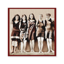 Amigos em Figurinos de Banho