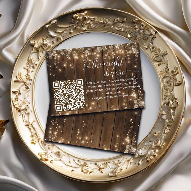 Cartão De Informações A Cadeia De Caracteres Russa Acende O Código QR Na (Criador carregado)