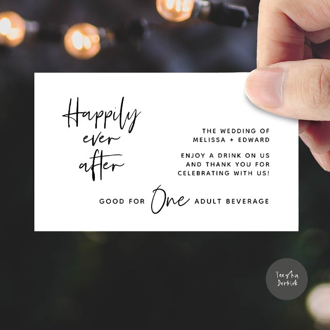 Cartão De Informações Beba Bebida Adulta De Bilhete Feliz Depois (Drink Ticket Adult Beverage Happily Ever After Modern Romantic Party Enclosure Card in White Black)