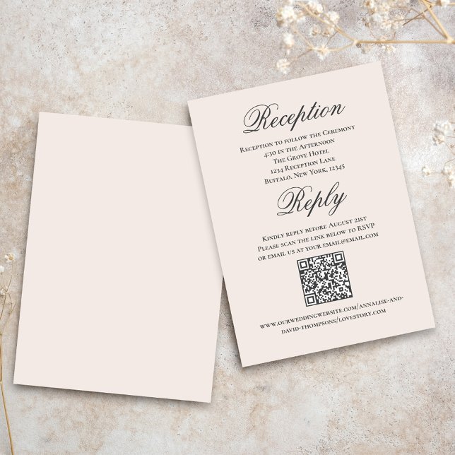 Cartão De Informações Blush Wedding Script RSVP Reception  (Blush wedding reception and reply card with a scannable QR code.)