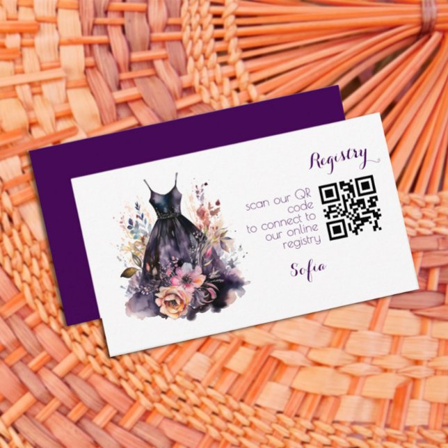 Cartão De Informações Chá de panela roxo de vestido preto de aquarela (Watercolor black dress purple bridal shower enclosure card.)