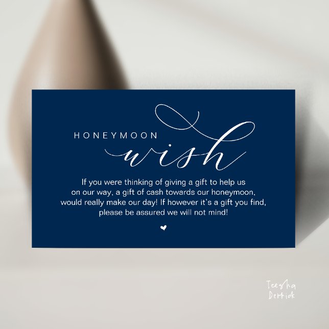 Cartão De Informações Desejo de Lua de Mel, Moderno e Sofisticado (Wedding Honeymoon Wish, Cash, Modern elegance minimal Enclosure Card cute heart in Classy Navy Blue)