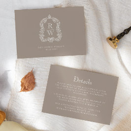Cartão De Informações Detalhes de Casamento Monograma Crest Bege