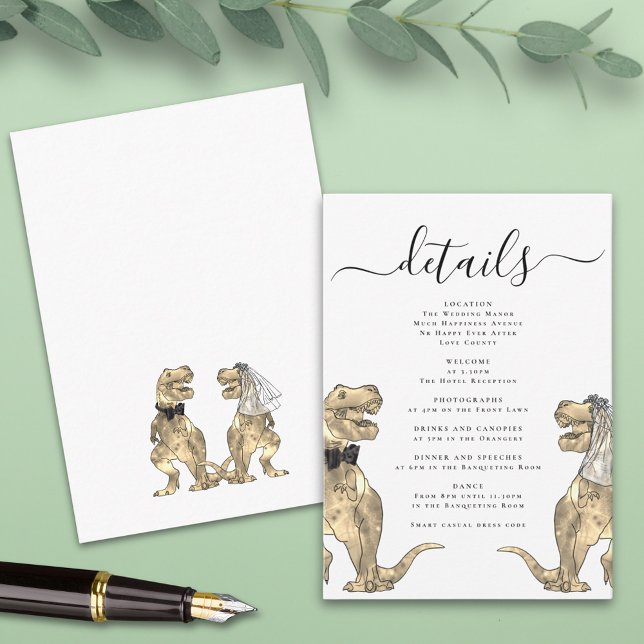 Cartão De Informações Detalhes do Casamento do Tema Dinossauro (T-Rex bride and groom funny dinosaur wedding invitation enclosure card modern elegant script)