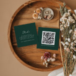 Cartão De Informações Detalhes do Código QR da Coordenada Emerald Greene<br><div class="desc">Este cartão de segurança de dados de QR,  coordenado por esmerald greenery,  é perfeito para um casamento de boho. A elegante,  mas rústica design apresenta verde escura moderno com uma sensação moderna de floresta boêmica. Coordena-se com a Coleção Emerald Greenery de New & Yummy Paperie.</div>