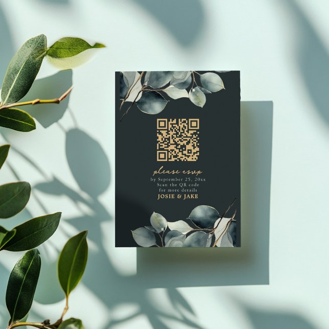 Cartão De Informações Gabinete rsvp de casamento bonito do ramo Eucalypt (Charcoal green RSVP card with gold QR code and watercolor eucalyptus leaves.)