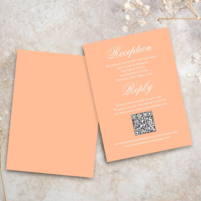 Cartão De Informações Peach Wedding Script RSVP Reception  (Peach reception and reply card with a scannable QR code.)