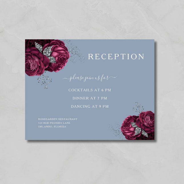 Cartão De Informações Recepção de Casamento em Pó Azul com Flores em Bor (Floral Burgundy Dusty Blue Wedding Reception Enclosure Card)