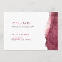 Recepção de casamento simples pintada de marsala