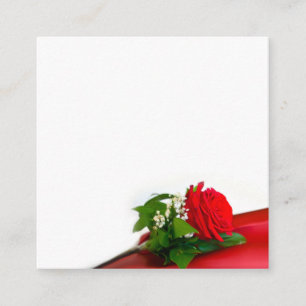 Cartão De Informações Rosa Vermelha Única – Fundo Branco Floral
