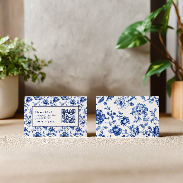Cartão De Informações RSVP Blue Floral inspirado no software com código  (Vintage style Delftware rsvp enclosure card with qr code)