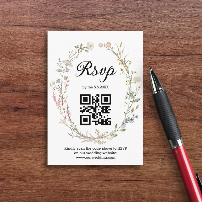 Cartão De Informações rsvp qr código wildflower botânico casamento chic (Criador carregado)