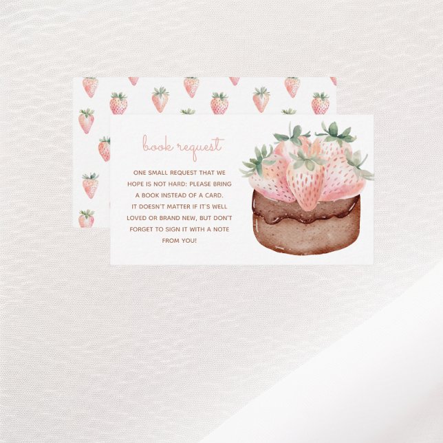 Cartão De Informações Solicitação de Chá de fraldas de Bolo Berry Sweet (book request enclosure card for a berry sweet baby shower with coquette pink strawberries and cake)