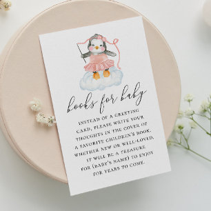 Cartão De Informações Traga um livro para bebê. Pinguim bonitinho de aq