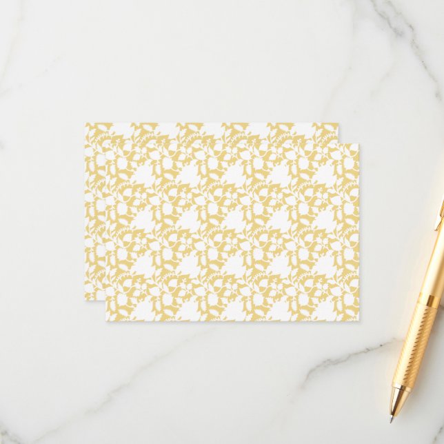 Cartão De Informações Um tapete amarelo com um padrão de motivo repetiti (Frente/Verso In Situ)