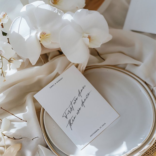 Cartão de Local de Convidado Mínimo para Mesa Mode (Guest Name Modern Minimal Table Guest Place Card)