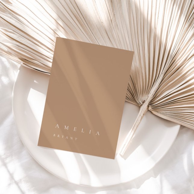 Cartão de Local do Nome de Convidado Pálido Minima (Minimalist Pale Tan Guest Name Place Card)