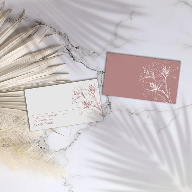 Cartão De Lugar Casamento de Contorno de Lily Rosa (Criador carregado)