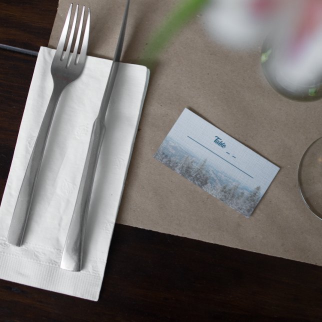 Cartão De Lugar Casamento de Floresta de Montanha Snowy (Criador carregado)