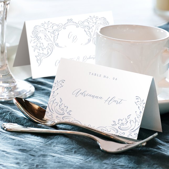 Cartão de lugar dobrável em azul empoeirado com fl (Dusty Blue Vintage Flourish Foldable Place Card)