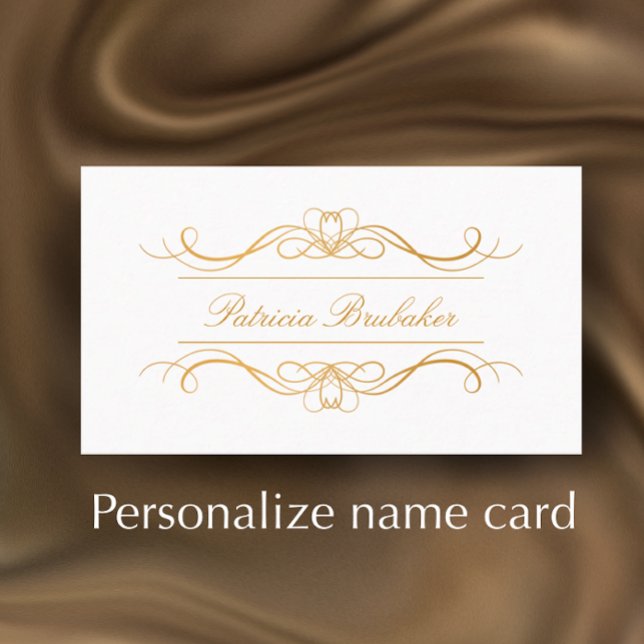 Cartão De Lugar Nome com Redemoinho Branco e Dourado Moderno e Ele (Customize these elegant golden name cards for a beautiful celebration table.
)