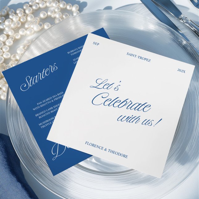 Cartão de Menu de Casamento com Letra Moderna Azul (Modern Blue & White Script Wedding Menu Card)