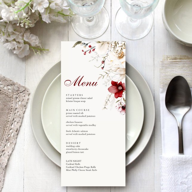 Cartão de Menu de Flores Silvestres de Inverno da  (Burgundy Winter Wildflowers Menu Card on a white and silver wedding dinner table.)