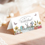 Cartão De Mesa Bem-vindo | Vintage Alice No Conto De Maravilha<br><div class="desc">A bela vintage Alice no casamento temático da Maravilha, cartões de lugar de mesa. Perfeito para Alice em casamentos e eventos temáticos na Terra das Maravilhas. Restauramos meticulosamente a icônica Alice no campo das Maravilhas, mesas e ilustrações de personagens, desenhando-as manualmente e trazendo-as à vida com belos tons de aquarela....</div>