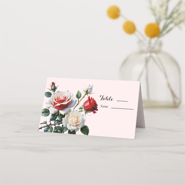 Cartão De Mesa Bonito casamento floral de rosas vermelhas brancas (Frente)