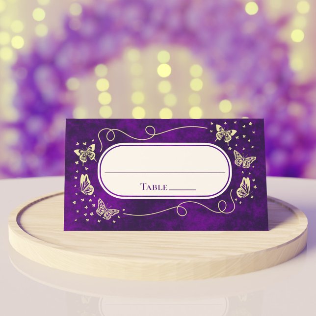 Cartão De Mesa Borboletas de Quinceañera, Douradas, com 15 anos (Purple Gold 15 Years Old Quinceañera Butterflies Place Card)